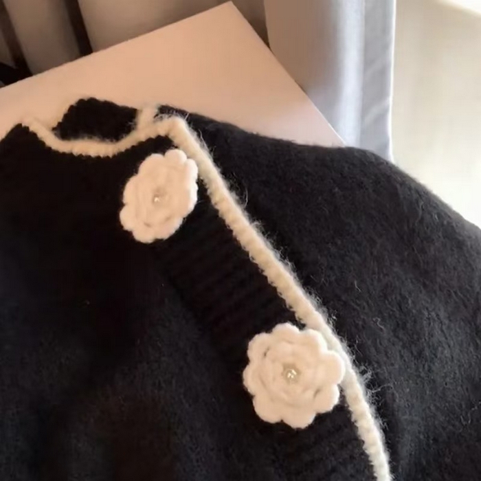 91家纺网 家纺一手货源 找家纺 （总）洛兰沙家居馆 只代发小香风毛衣女春秋慵懒可爱甜美圆领花朵针织开衫短款外套温柔上衣