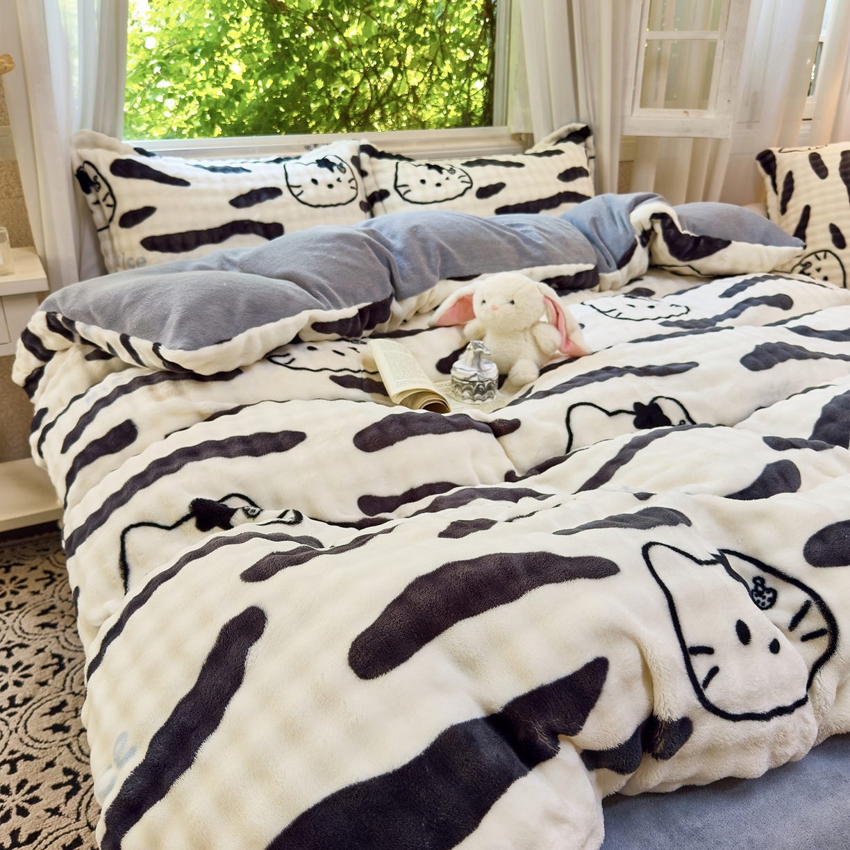 91家纺网 家纺一手货源 找家纺 梦莱斯 2025秋冬新款高克重牛奶绒四件套 斑马猫