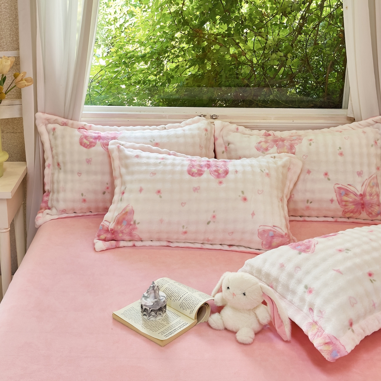 91家纺网 家纺一手货源 找家纺 梦莱斯 2025秋冬新款高克重牛奶绒四件套 蝶恋