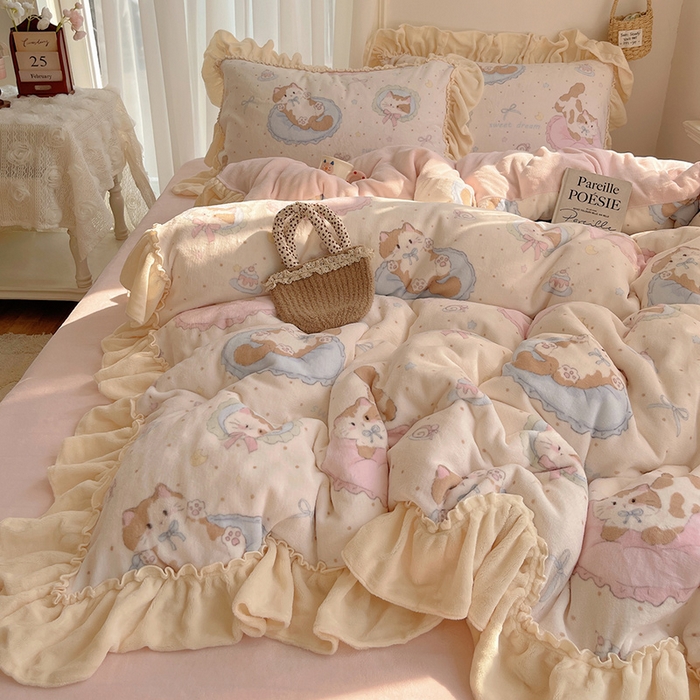 91家纺网 家纺一手货源 找家纺 瑞莱 上新2025年秋冬新款A类200克牛奶绒卡通印花四件套 懒懒猫