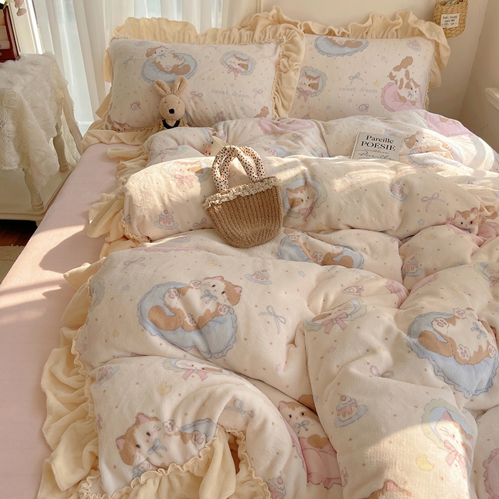 91家纺网 家纺一手货源 找家纺 瑞莱 上新2025年秋冬新款A类200克牛奶绒卡通印花四件套 懒懒猫