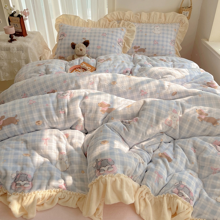 91家纺网 家纺一手货源 找家纺 瑞莱 上新2025年秋冬新款A类200克牛奶绒卡通印花四件套 萌趣咖宠