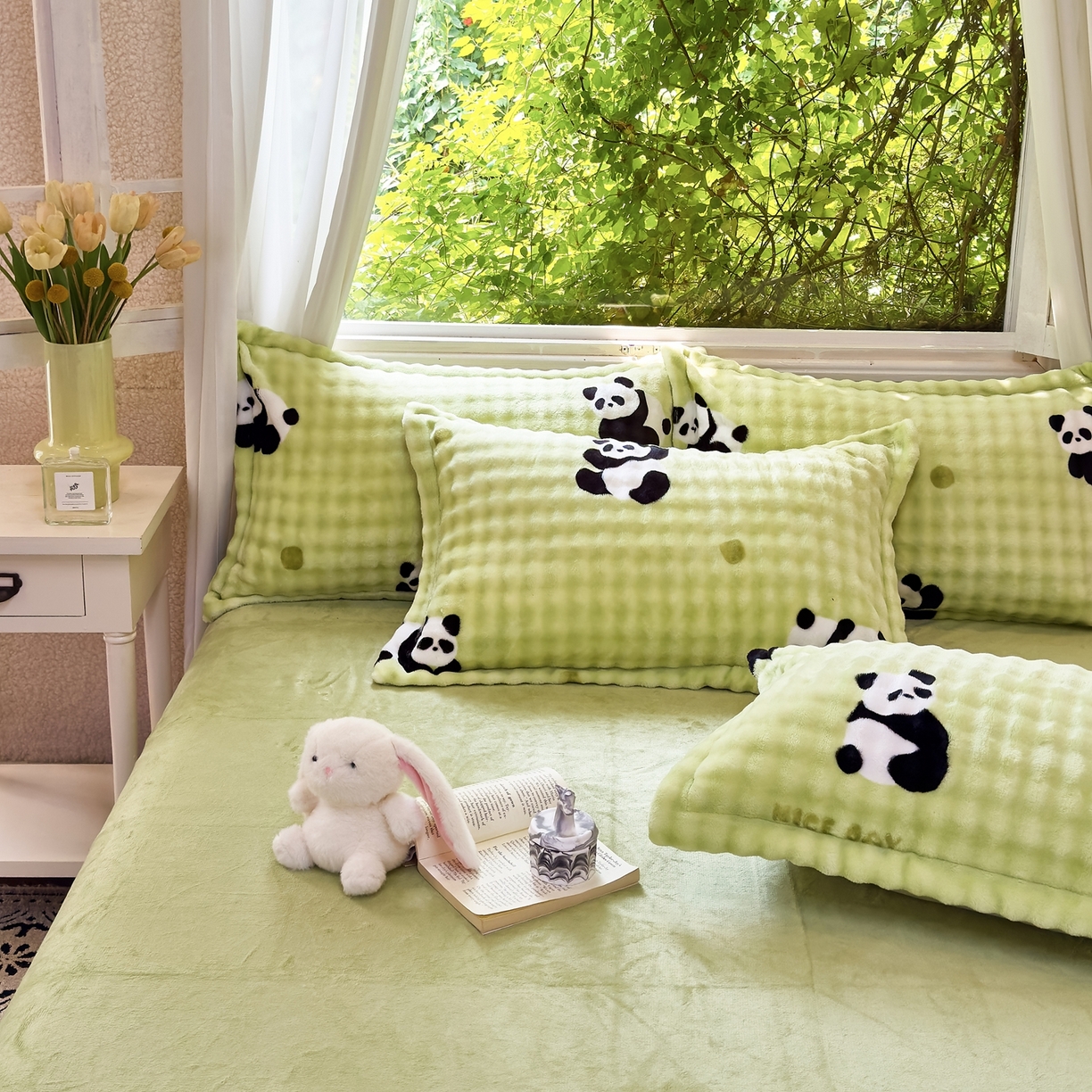 91家纺网 家纺一手货源 找家纺 梦莱斯 2025秋冬新款高克重牛奶绒四件套 胖达萌萌