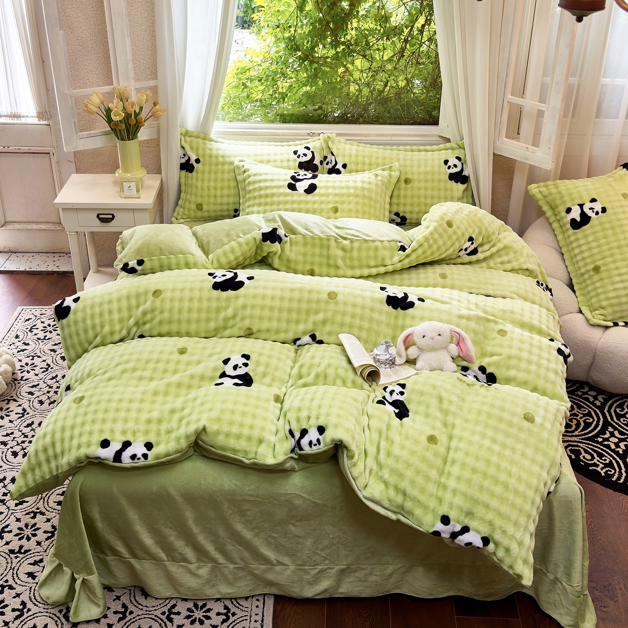 91家纺网 家纺一手货源 找家纺 梦莱斯 2025秋冬新款高克重牛奶绒四件套 胖达萌萌