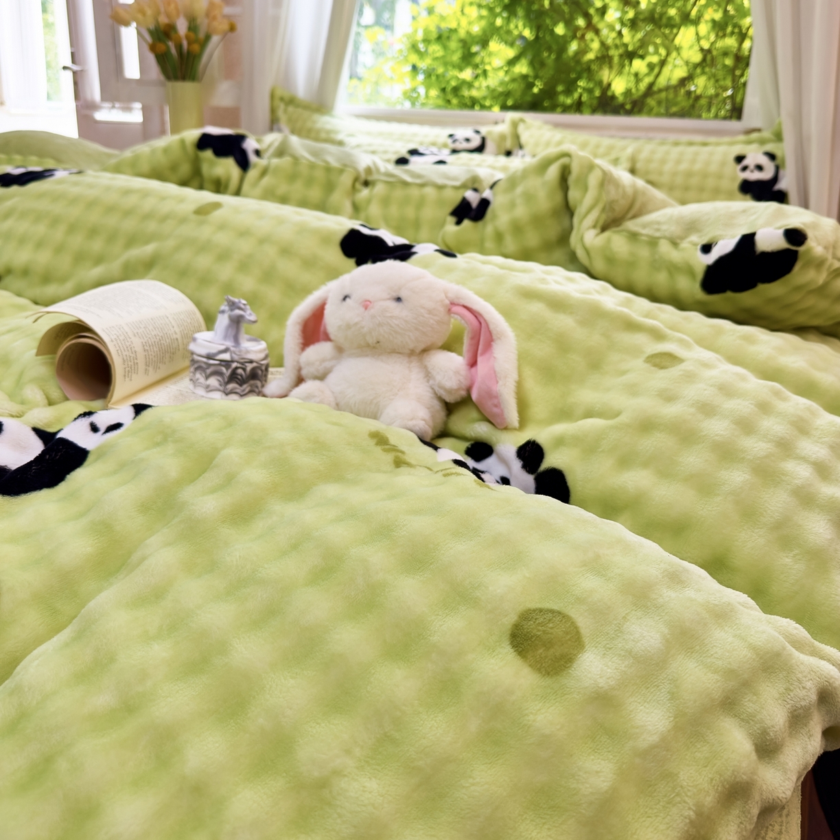 梦莱斯 2025秋冬新款高克重牛奶绒四件套 胖达萌萌