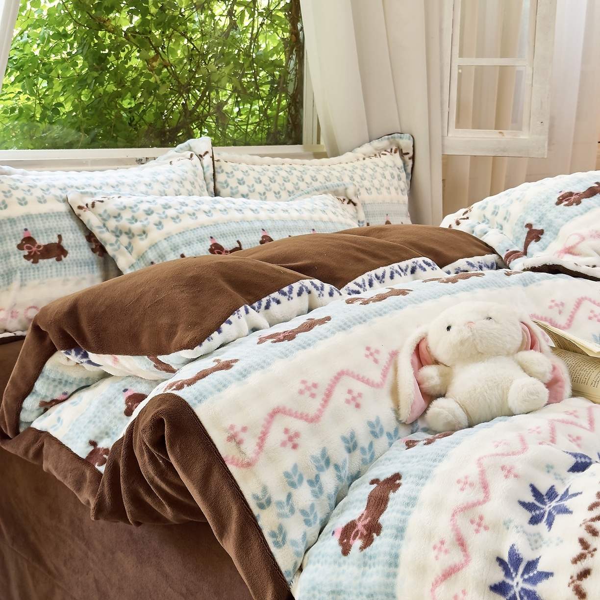 91家纺网 家纺一手货源 找家纺 梦莱斯 2025秋冬新款高克重牛奶绒四件套 顽皮狗