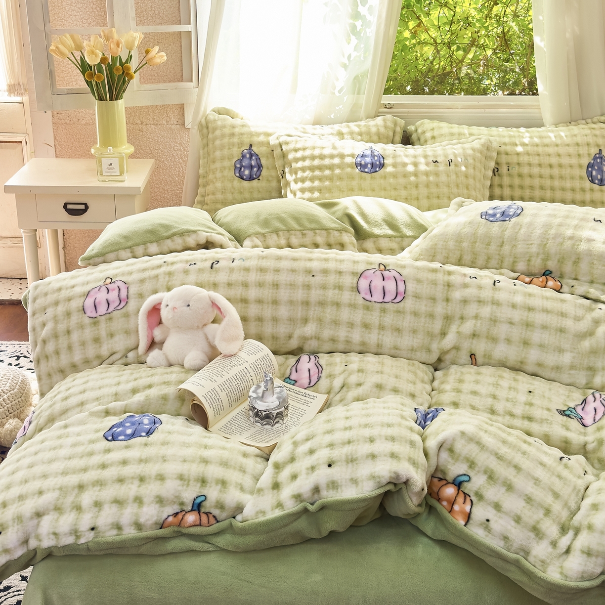 91家纺网 家纺一手货源 找家纺 梦莱斯 2025秋冬新款高克重牛奶绒四件套 小南瓜