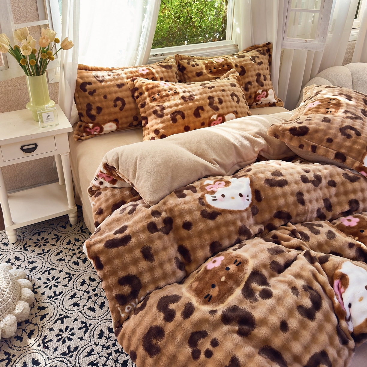 91家纺网 家纺一手货源 找家纺 梦莱斯 2025秋冬新款高克重牛奶绒四件套 小野猫