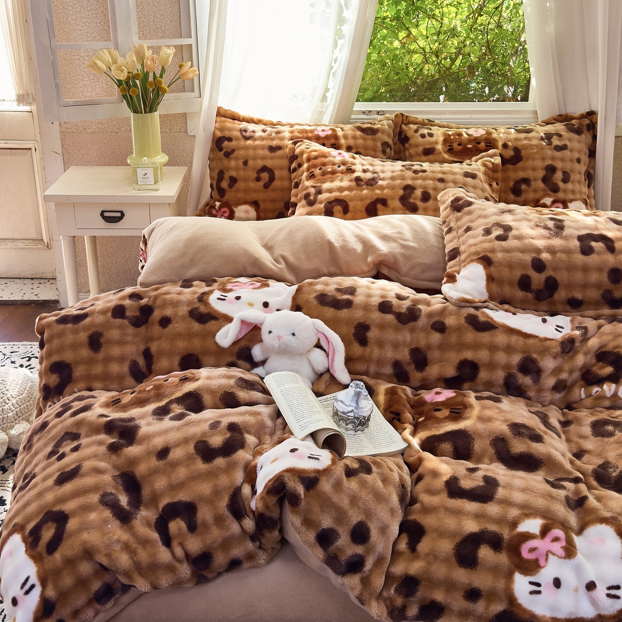 91家纺网 家纺一手货源 找家纺 梦莱斯 2025秋冬新款高克重牛奶绒四件套 小野猫