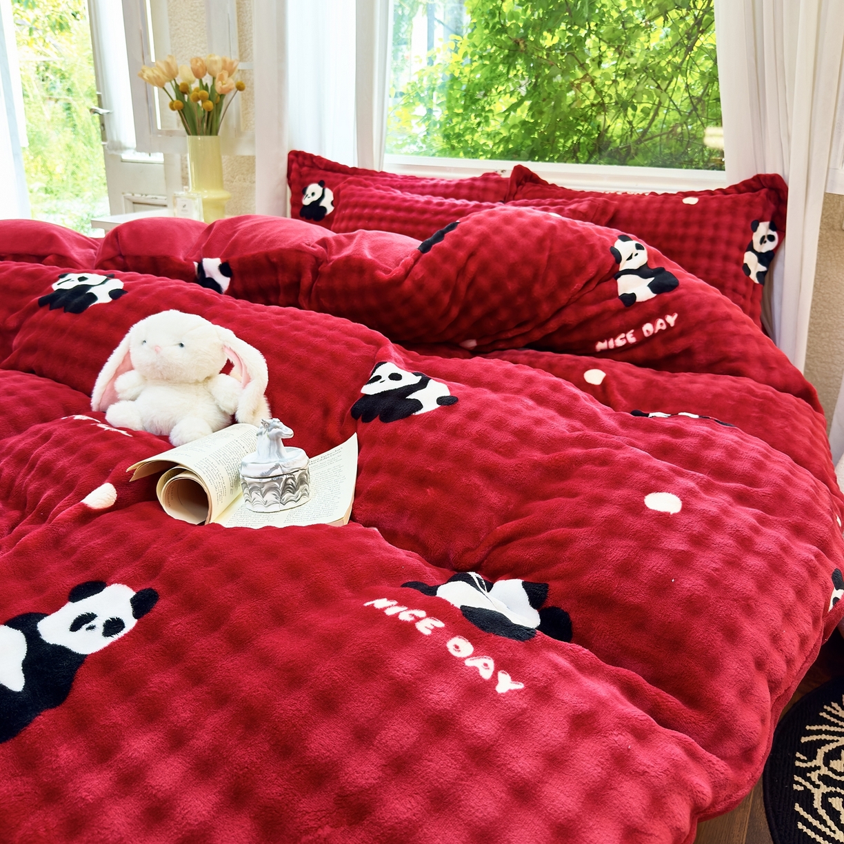梦莱斯 2025秋冬新款高克重牛奶绒四件套 熊猫红
