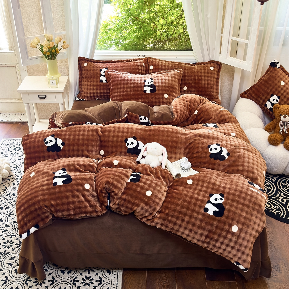 91家纺网 家纺一手货源 找家纺 梦莱斯 2025秋冬新款高克重牛奶绒四件套 熊猫咖