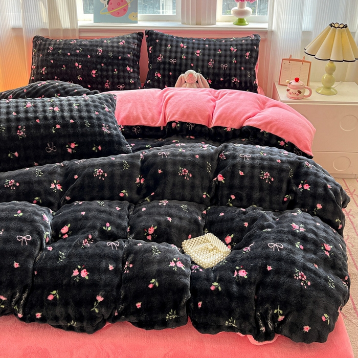 91家纺网 家纺一手货源 找家纺 一比一 2025新款亲肤舒适保暖泡泡绒牛奶绒四件套 暗香