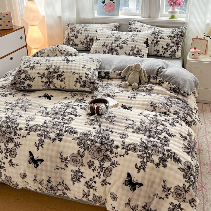 91家纺网 家纺一手货源 找家纺 一比一 2025新款亲肤舒适保暖泡泡绒牛奶绒四件套 奥黛丽