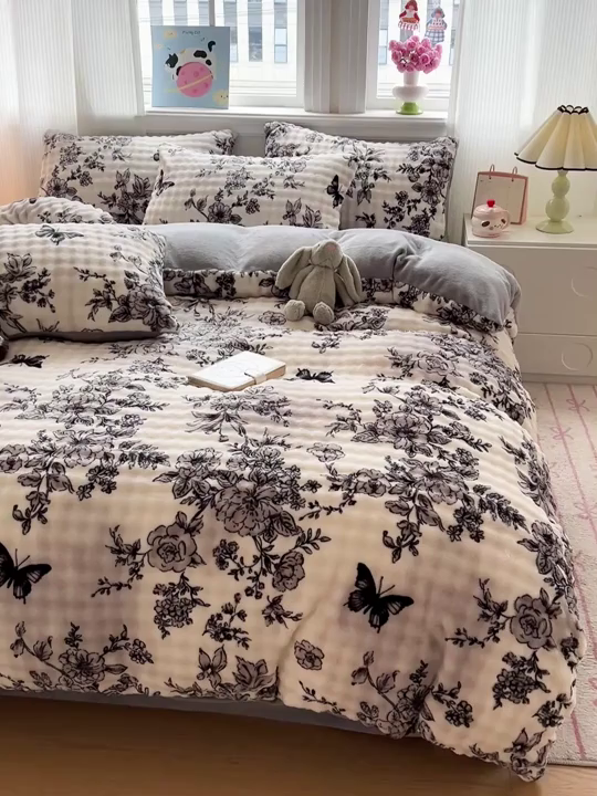 91家纺网 家纺一手货源 找家纺 一比一 2025新款亲肤舒适保暖泡泡绒牛奶绒四件套 奥黛丽