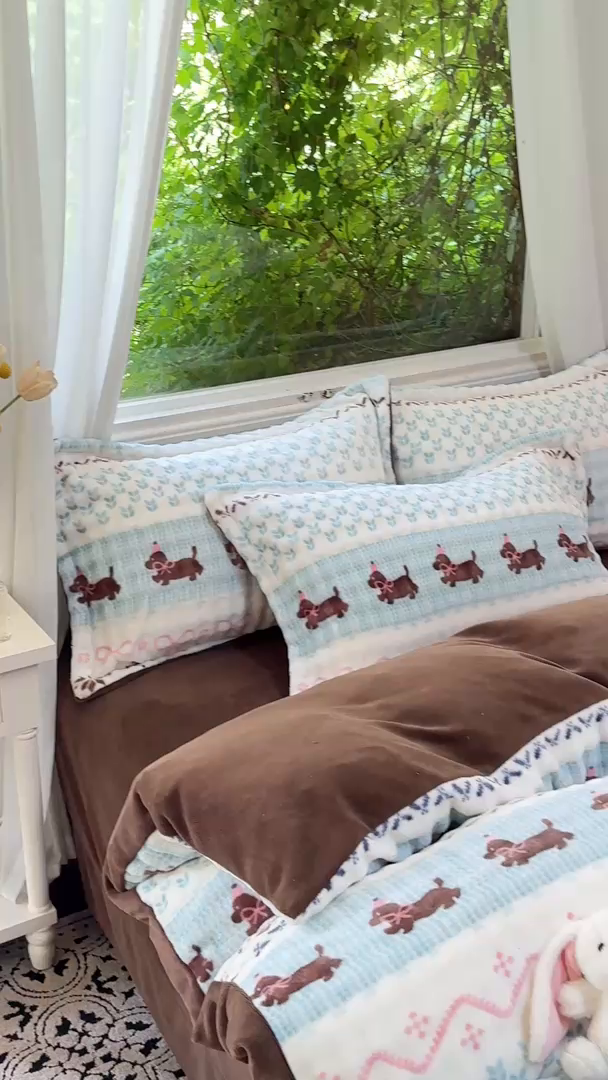 91家纺网 家纺一手货源 找家纺 梦莱斯 2025秋冬新款高克重牛奶绒四件套 顽皮狗