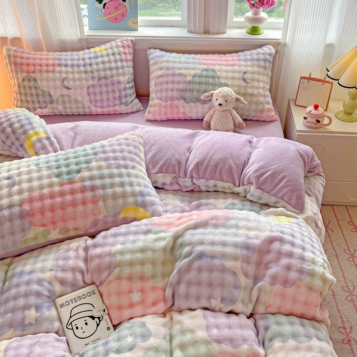 91家纺网 家纺一手货源 找家纺 一比一 2025新款亲肤舒适保暖泡泡绒牛奶绒四件套 梦幻星空