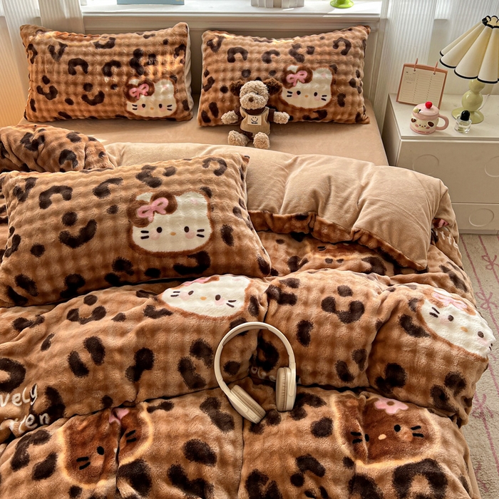 91家纺网 家纺一手货源 找家纺 一比一 2025新款亲肤舒适保暖泡泡绒牛奶绒四件套 小野猫