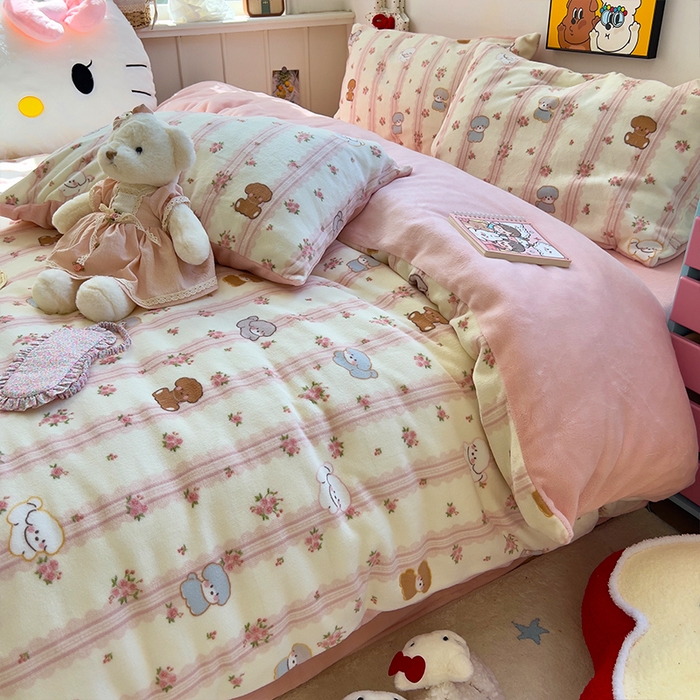 91家纺网 家纺一手货源 找家纺 （总）原素 2025秋冬少女心印花A类200克双拼加厚牛奶绒四件套