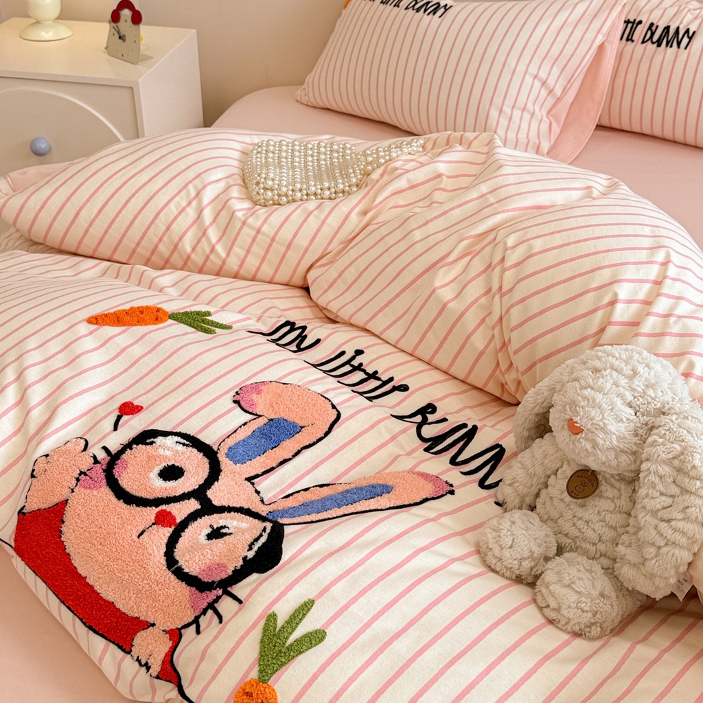 91家纺网 家纺一手货源 找家纺 简宜家居 2025新款全棉磨毛刺绣毛巾绣四件套 大眼兔宝