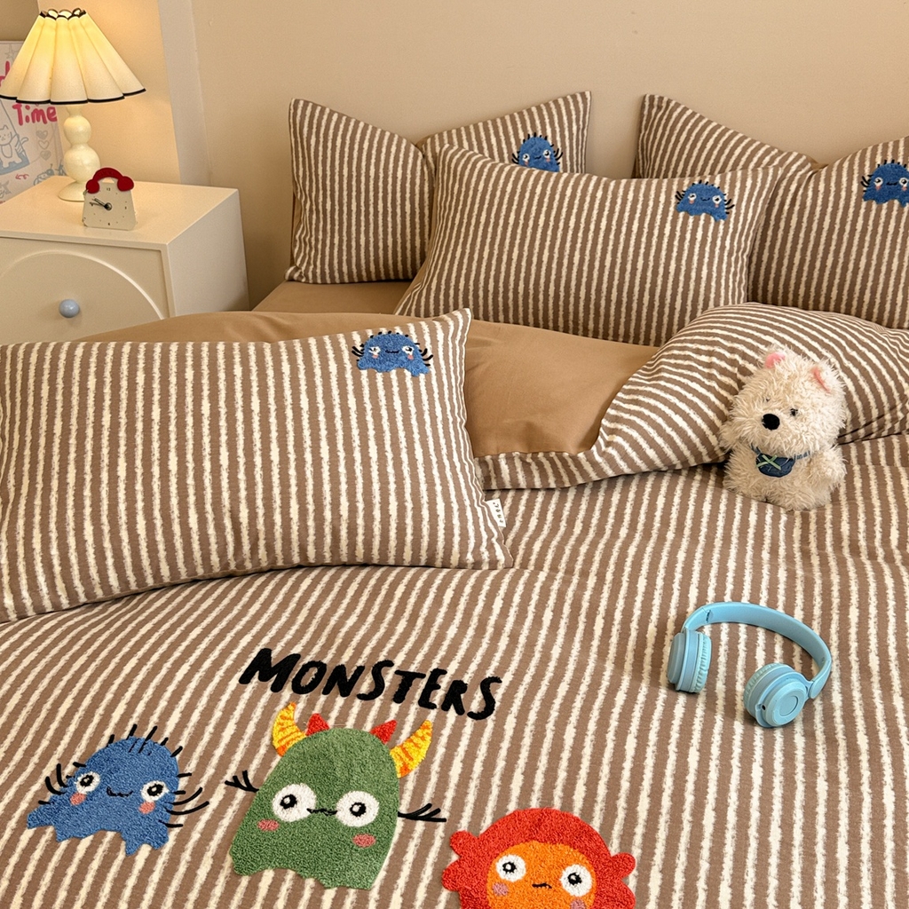 91家纺网 家纺一手货源 找家纺 简宜家居 2025新款全棉磨毛刺绣毛巾绣四件套 萌萌怪咖-咖条