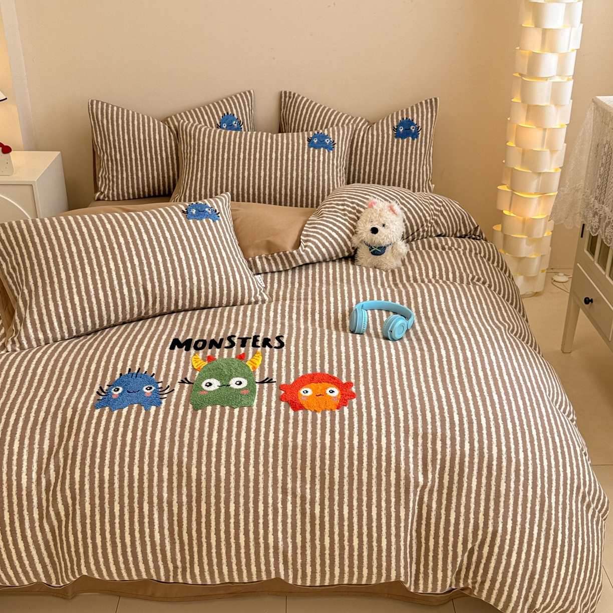 91家纺网 家纺一手货源 找家纺 简宜家居 2025新款全棉磨毛刺绣毛巾绣四件套 萌萌怪咖-咖条