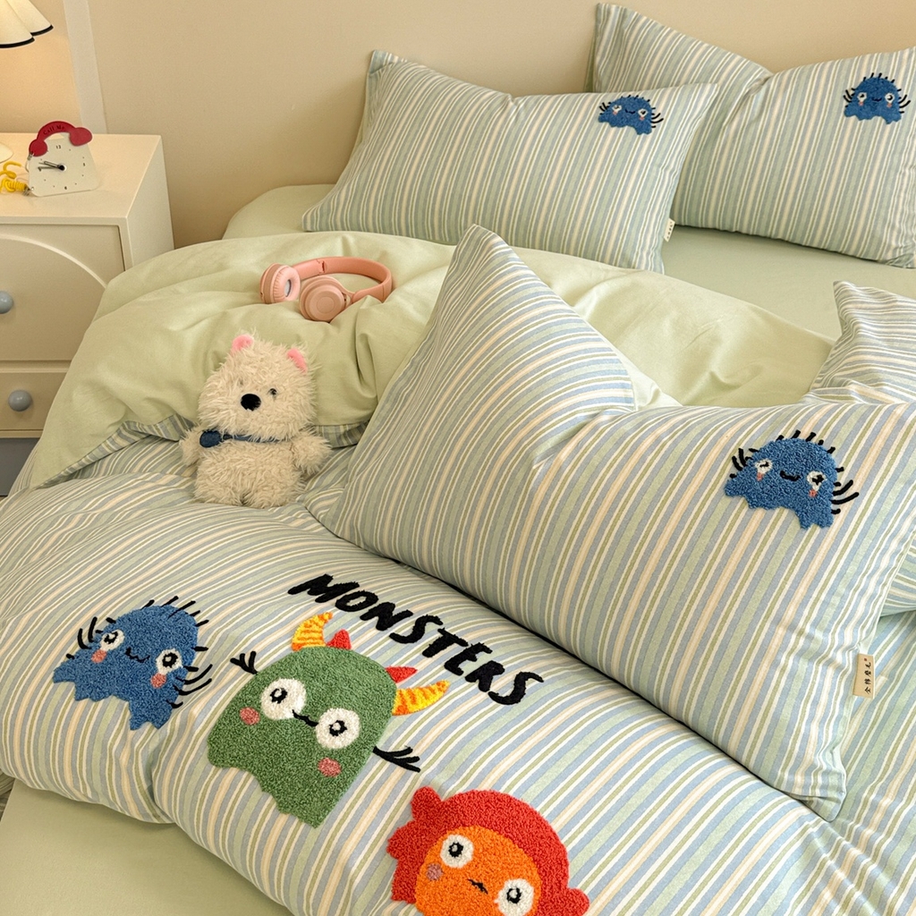 91家纺网 家纺一手货源 找家纺 简宜家居 2025新款全棉磨毛刺绣毛巾绣四件套 萌萌怪咖-蓝条