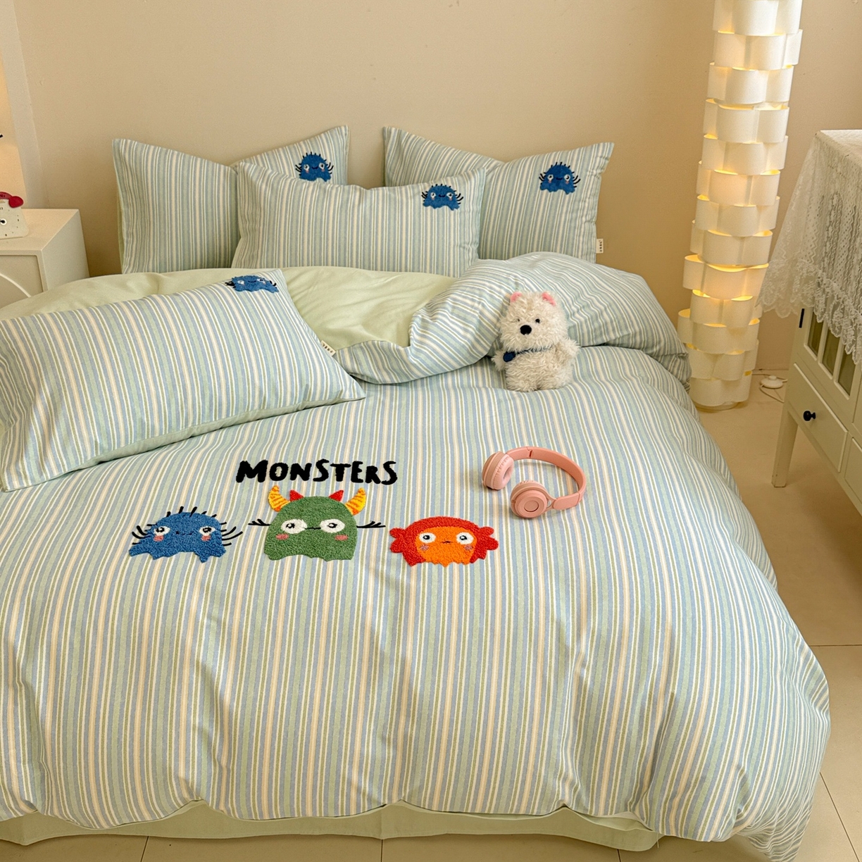 91家纺网 家纺一手货源 找家纺 简宜家居 2025新款全棉磨毛刺绣毛巾绣四件套 萌萌怪咖-蓝条