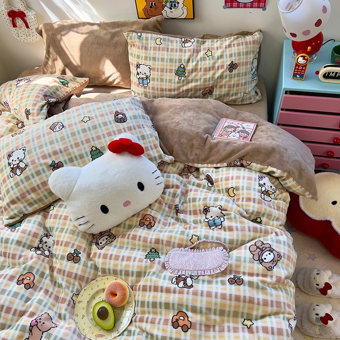 91家纺网 家纺一手货源 找家纺 原素 2025秋冬少女心印花A类200克双拼加厚牛奶绒四件套 格纹猫咪酱