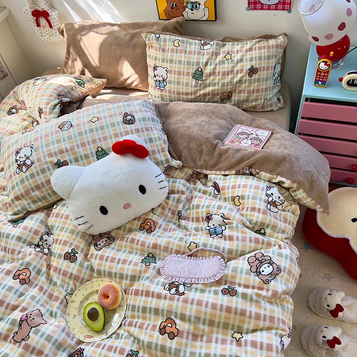 91家纺网 家纺一手货源 找家纺 原素 2025秋冬少女心印花A类200克双拼加厚牛奶绒四件套 格纹猫咪酱