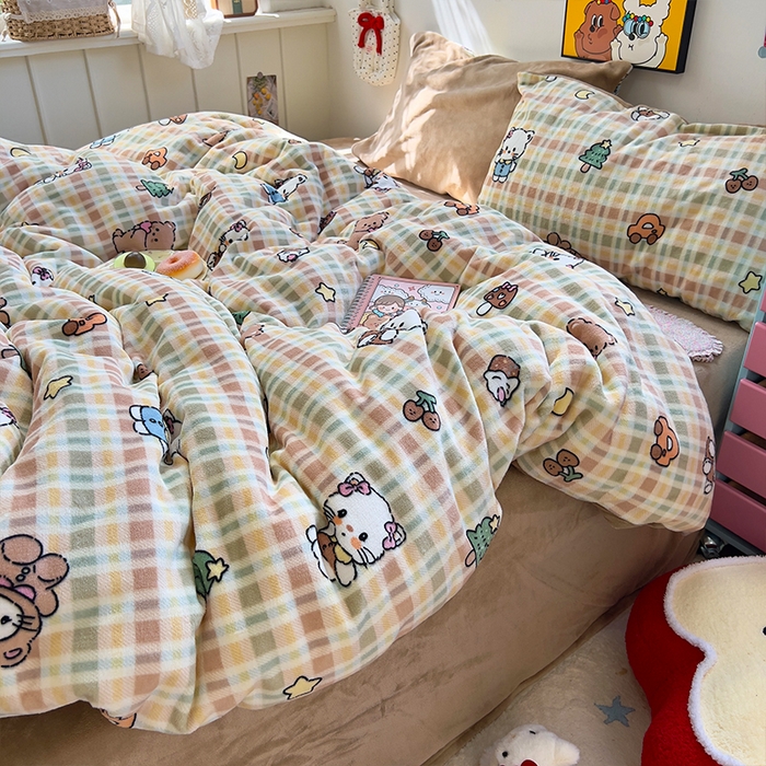 91家纺网 家纺一手货源 找家纺 原素 2025秋冬少女心印花A类200克双拼加厚牛奶绒四件套 格纹猫咪酱