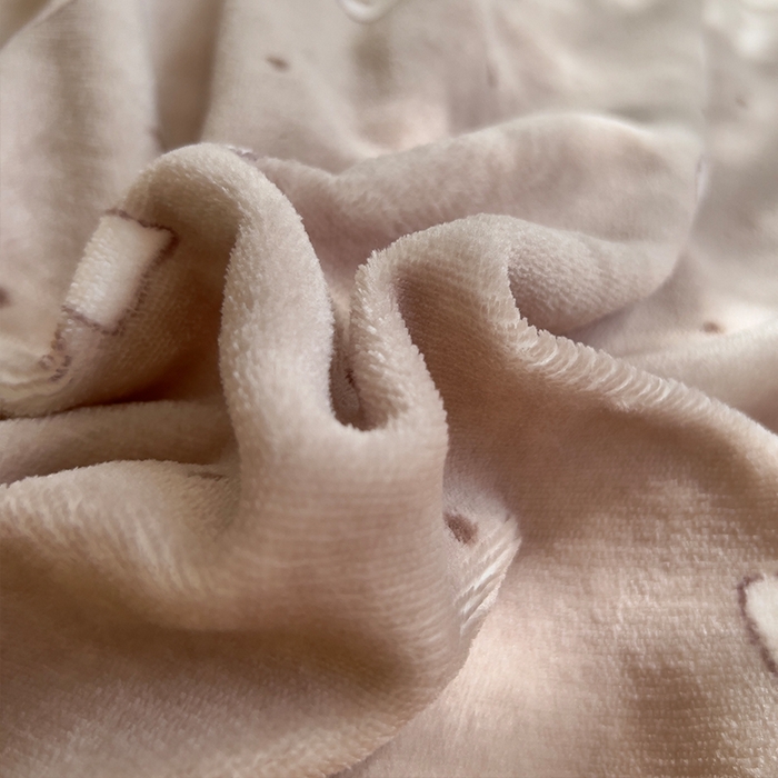 91家纺网 家纺一手货源 找家纺 原素 2025秋冬少女心印花A类200克双拼加厚牛奶绒四件套 复古蝴蝶结