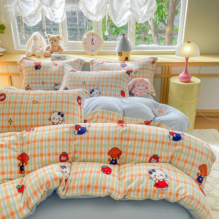 91家纺网 家纺一手货源 找家纺 一比一  2025新款双面牛奶绒四件套 草莓喵蓝