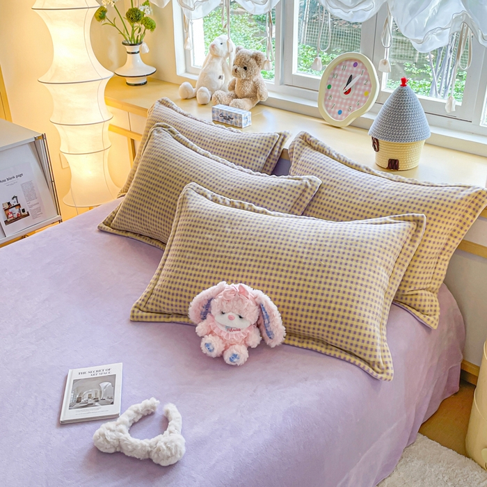 91家纺网 家纺一手货源 找家纺 一比一  2025新款双面牛奶绒四件套 复古格