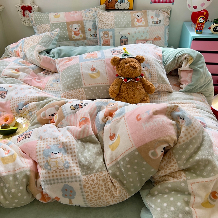 91家纺网 家纺一手货源 找家纺 原素 2025秋冬少女心印花A类200克双拼加厚牛奶绒四件套 考拉的家