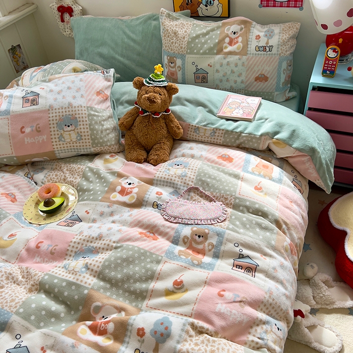 91家纺网 家纺一手货源 找家纺 原素 2025秋冬少女心印花A类200克双拼加厚牛奶绒四件套 考拉的家