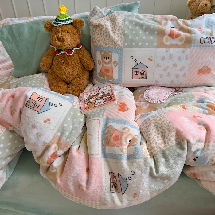 91家纺网 家纺一手货源 找家纺 原素 2025秋冬少女心印花A类200克双拼加厚牛奶绒四件套 考拉的家