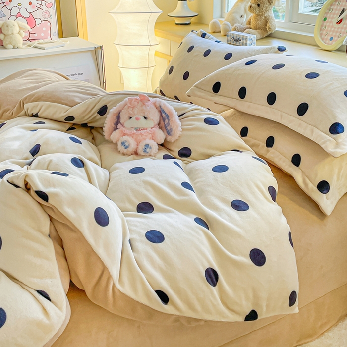 91家纺网 家纺一手货源 找家纺 一比一  2025新款双面牛奶绒四件套 黑糖珍珠