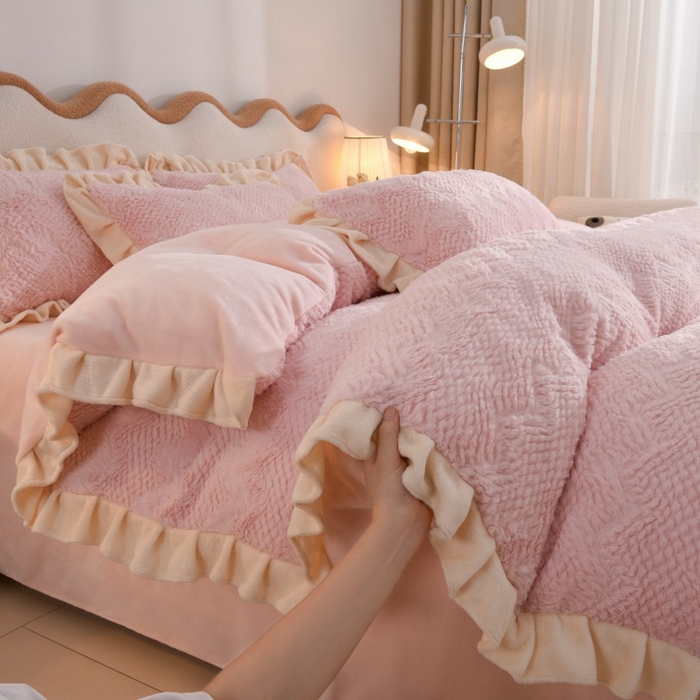 91家纺网 家纺一手货源 找家纺 优家居 2025新款加厚兔毛绒四件套 水波兔-粉