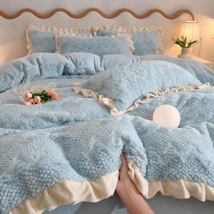 91家纺网 家纺一手货源 找家纺 优家居 2025新款加厚兔毛绒四件套 水波兔-蓝