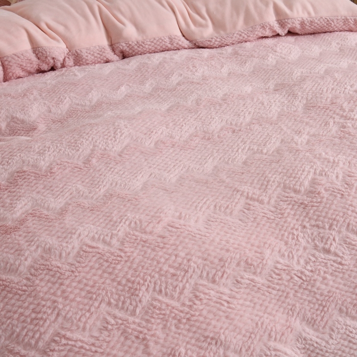 91家纺网 家纺一手货源 找家纺 优家居 2025新款加厚兔毛绒四件套 水波兔-粉