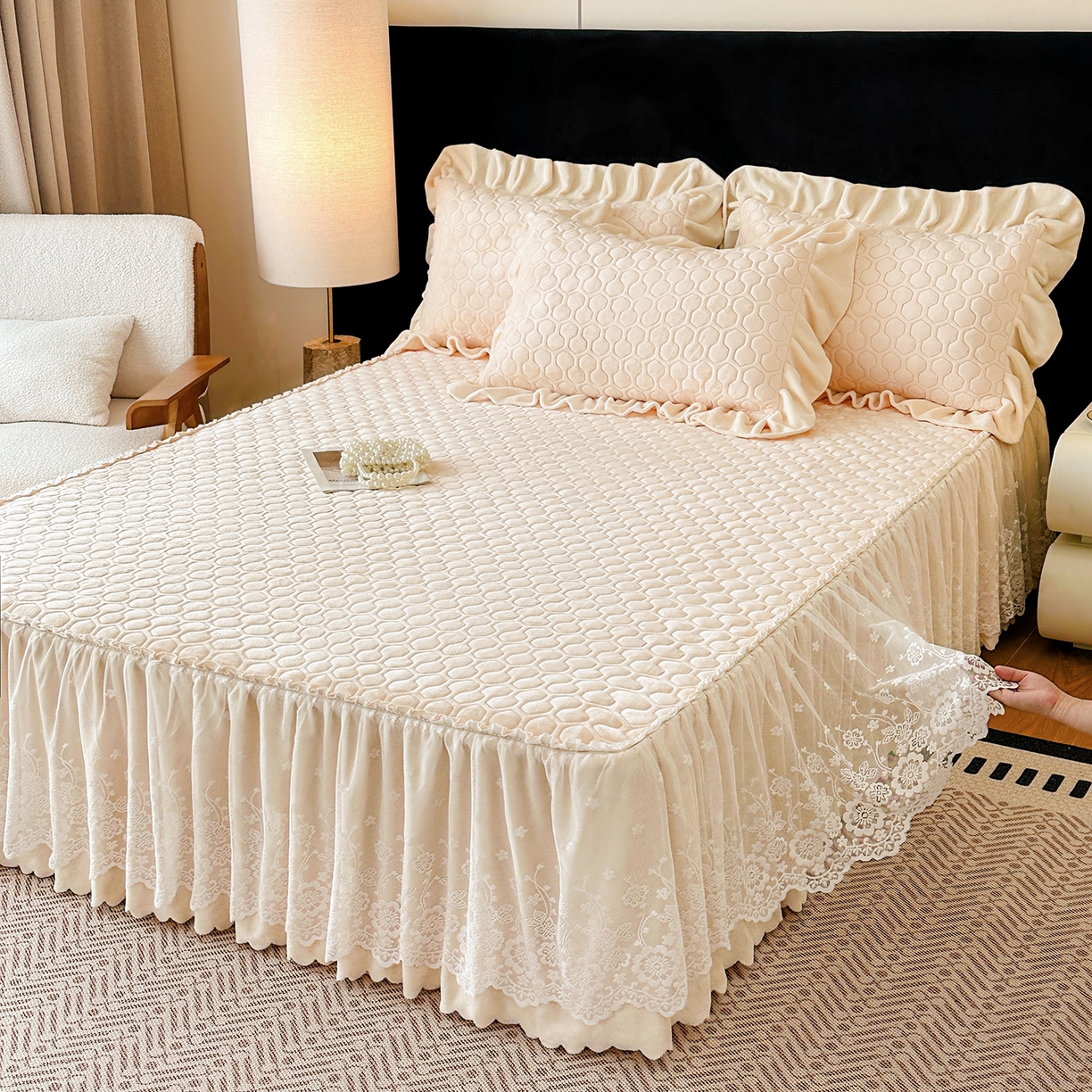 民新家纺 2025新款牛奶绒夹棉床裙三件套 浪漫时光-浅米黄