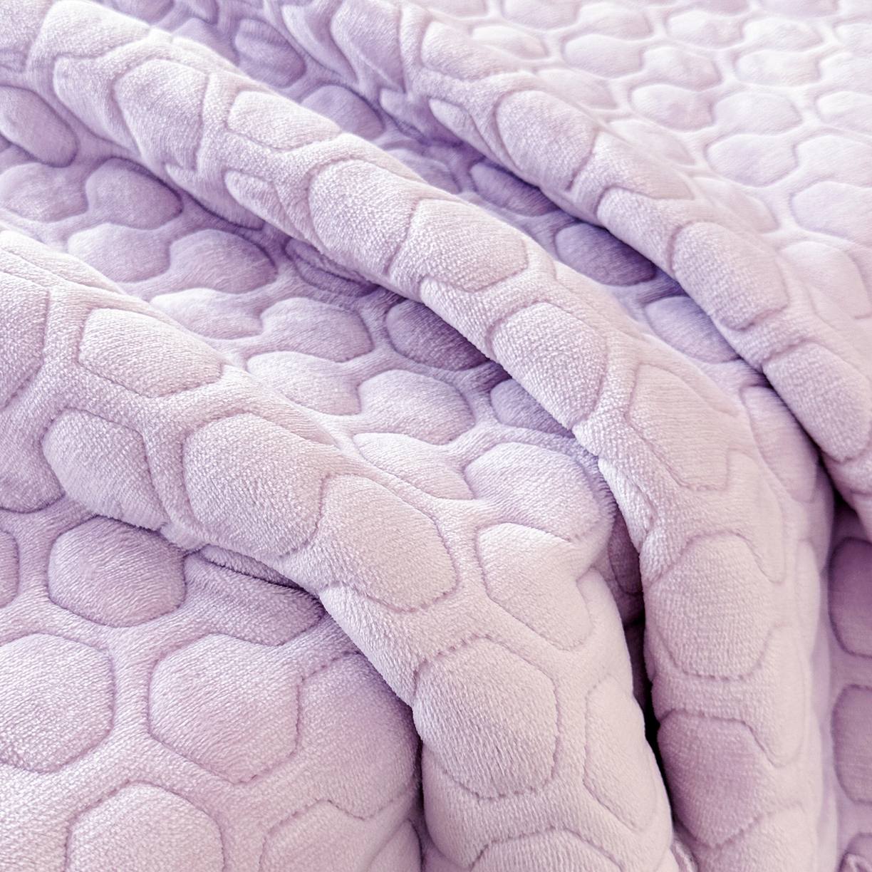 91家纺网 家纺一手货源 找家纺 （总）民新家纺 2025新款牛奶绒夹棉床裙三件套