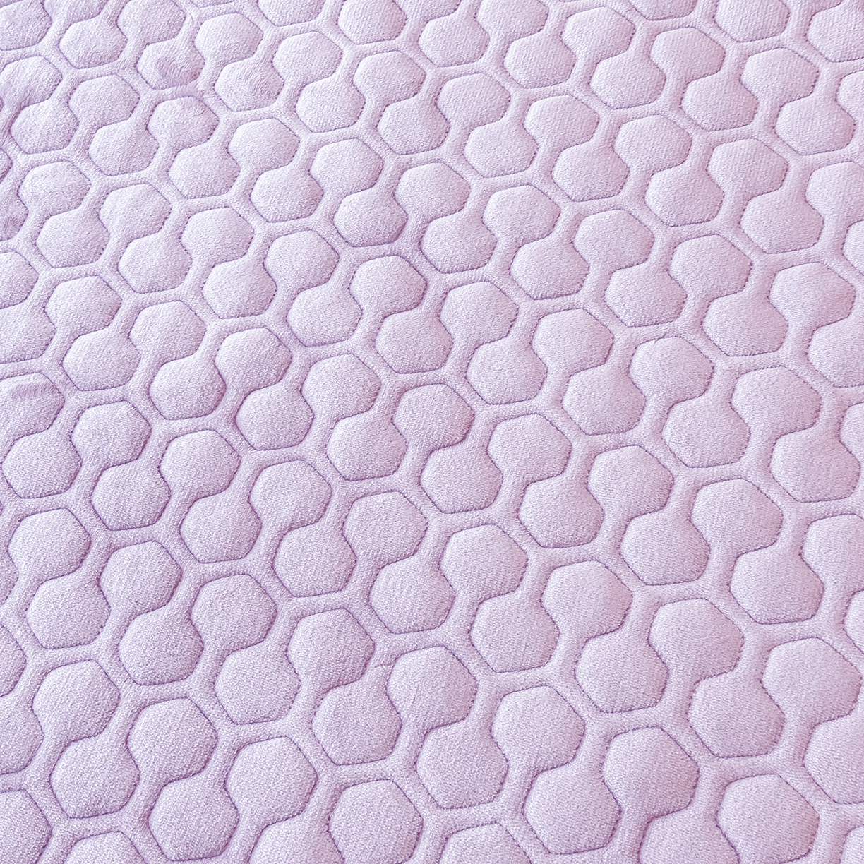 91家纺网 家纺一手货源 找家纺 民新家纺 2025新款牛奶绒夹棉床裙三件套 浪漫时光-浅紫