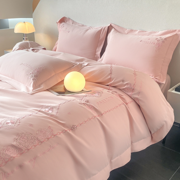 91家纺网 家纺一手货源 找家纺 桃园 新款纯棉全棉长绒棉磨毛四件套不掉毛高端礼盒-马赛系列（包含买家秀） 马赛 轻奢粉