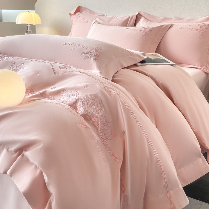 91家纺网 家纺一手货源 找家纺 桃园 新款纯棉全棉长绒棉磨毛四件套不掉毛高端礼盒-马赛系列（包含买家秀） 马赛 轻奢粉