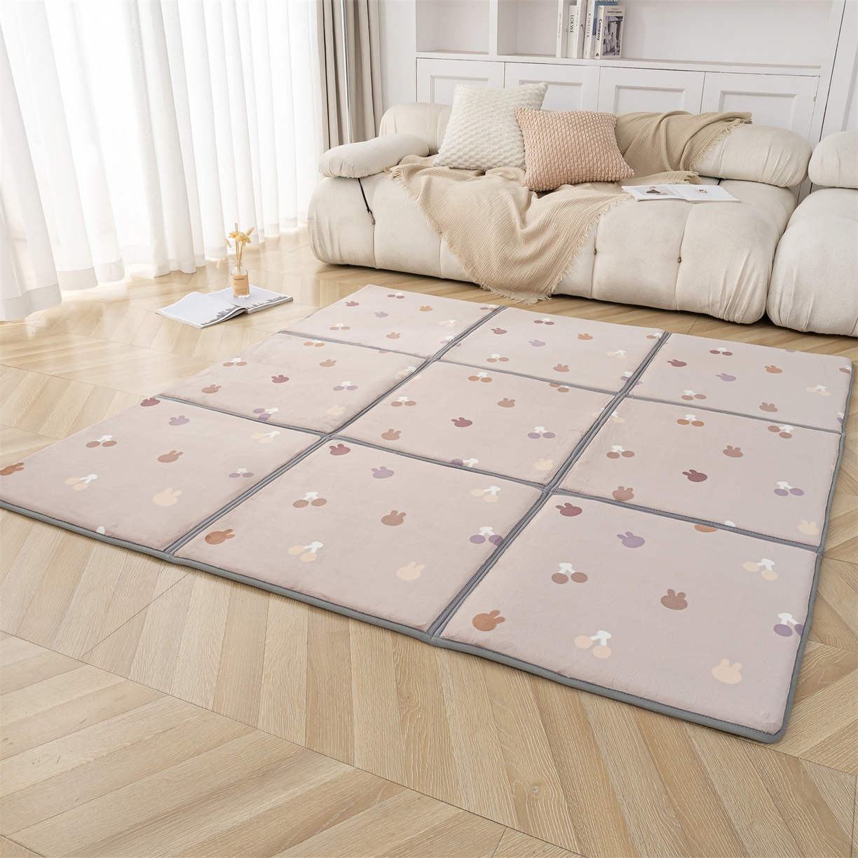 91家纺网 家纺一手货源 找家纺 新太阳蚊帐 2025新款云棉绒雕花可折叠地垫垫子 甜趣格纹垫