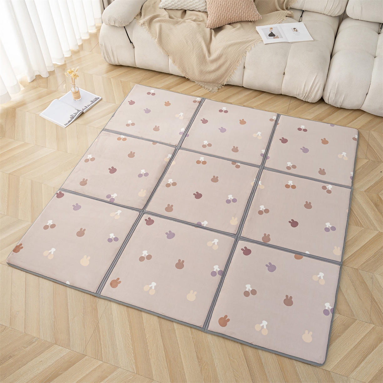 91家纺网 家纺一手货源 找家纺 新太阳蚊帐 2025新款云棉绒雕花可折叠地垫垫子 甜趣格纹垫