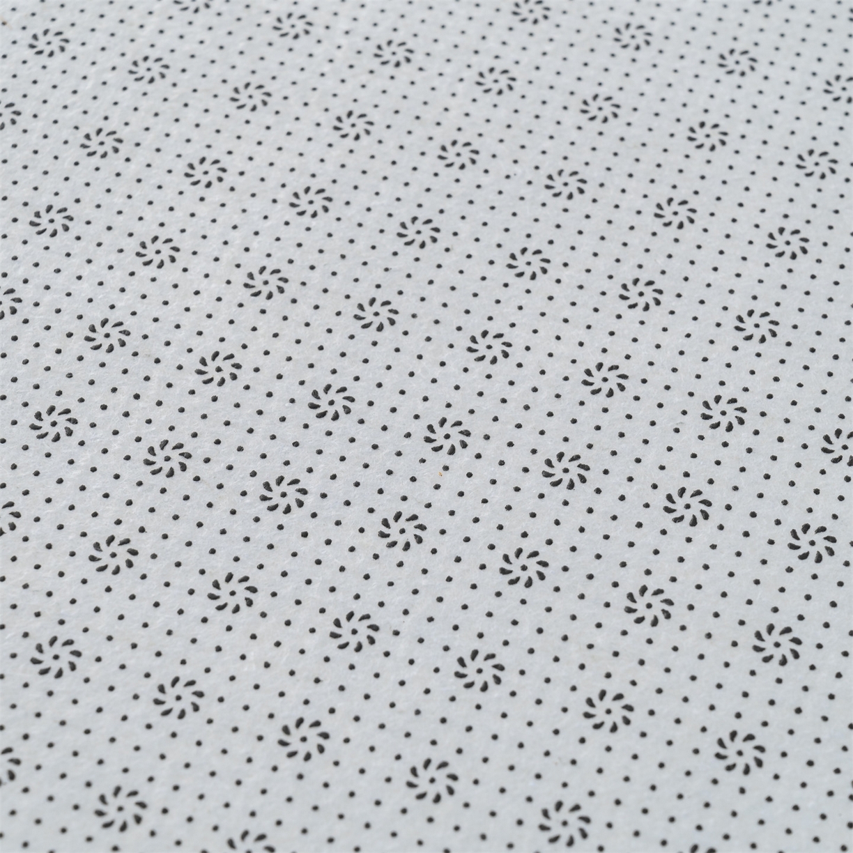 91家纺网 家纺一手货源 找家纺 新太阳蚊帐 2025新款云棉绒雕花可折叠地垫垫子 纹韵格垫