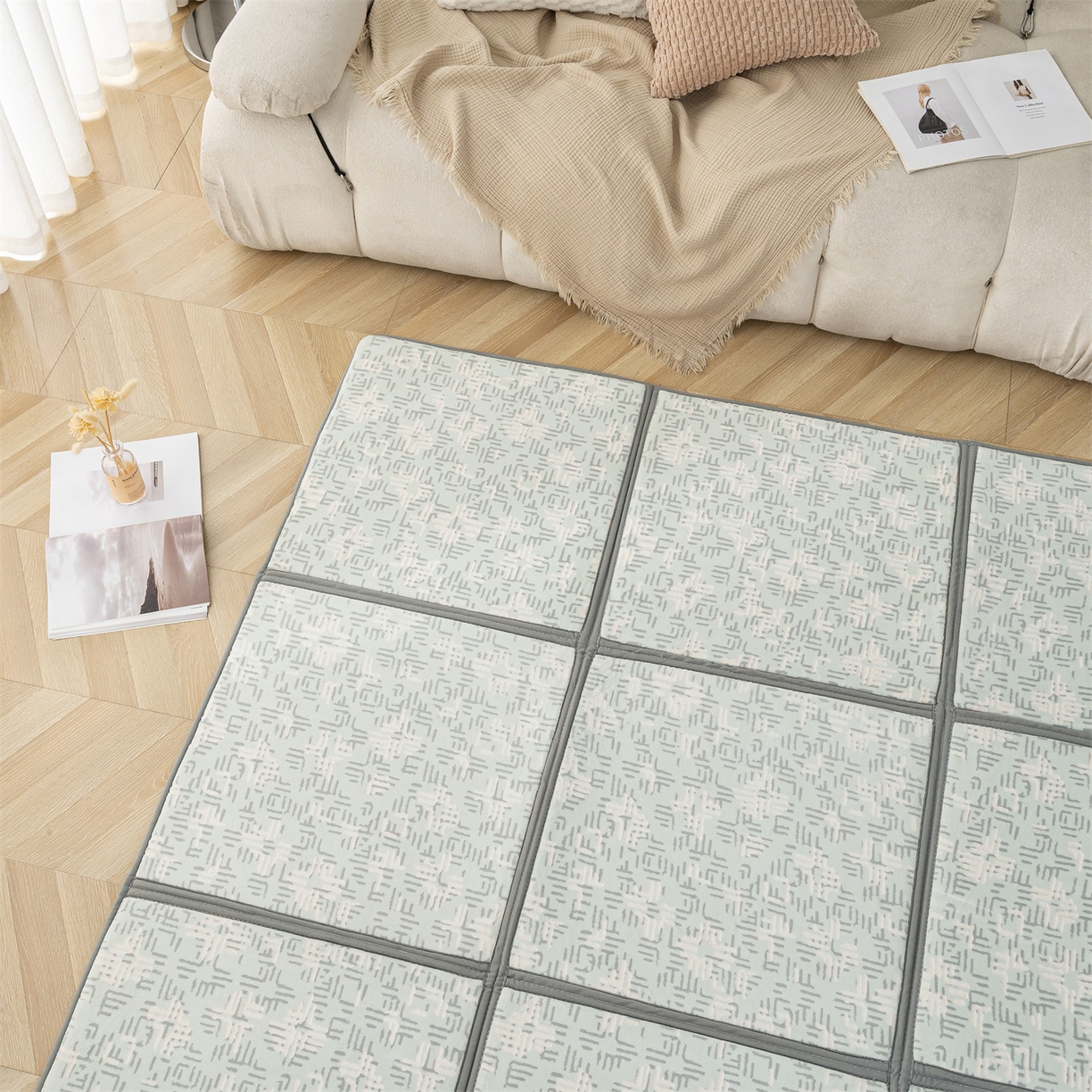 91家纺网 家纺一手货源 找家纺 新太阳蚊帐 2025新款云棉绒雕花可折叠地垫垫子 纹韵格垫