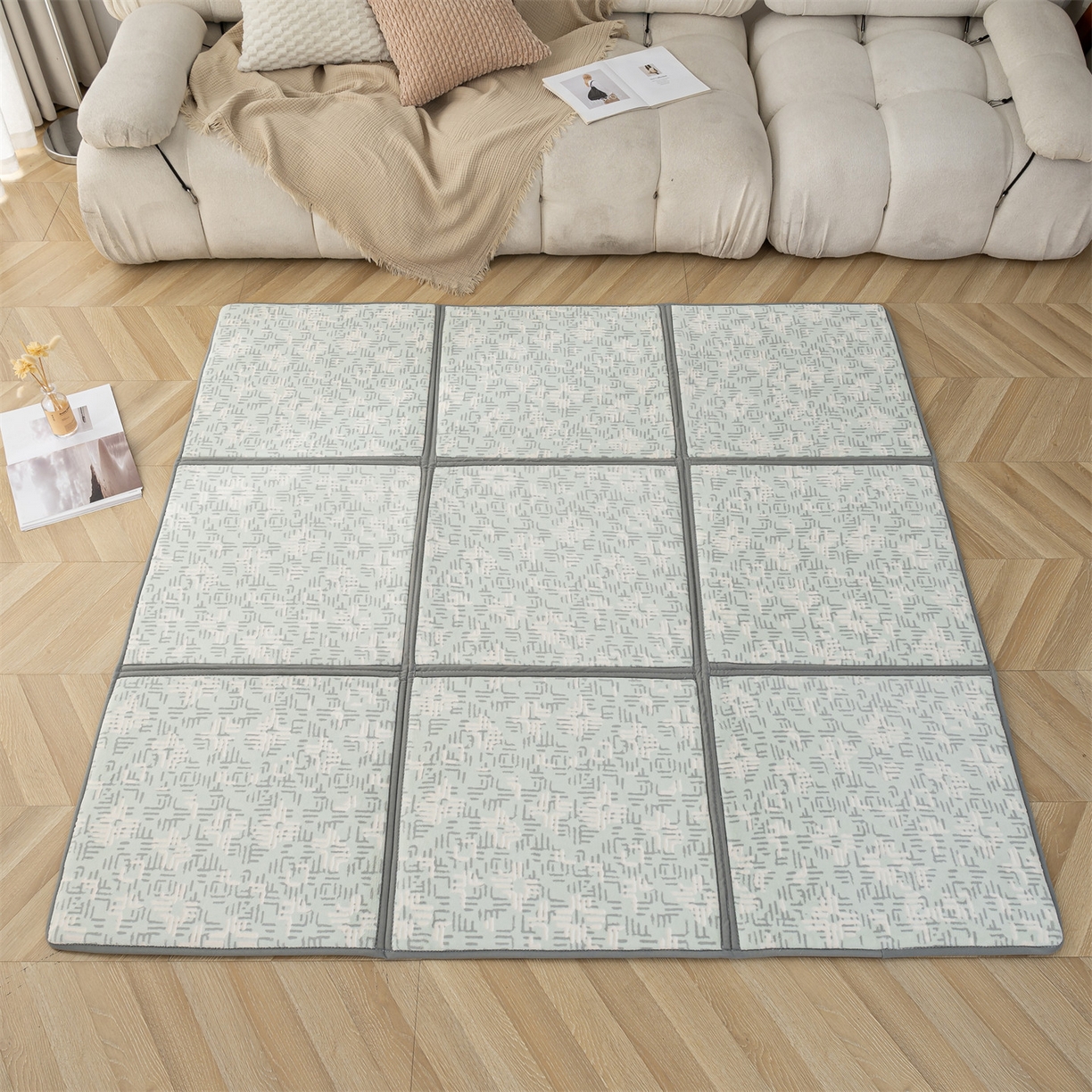 91家纺网 家纺一手货源 找家纺 新太阳蚊帐 2025新款云棉绒雕花可折叠地垫垫子 纹韵格垫